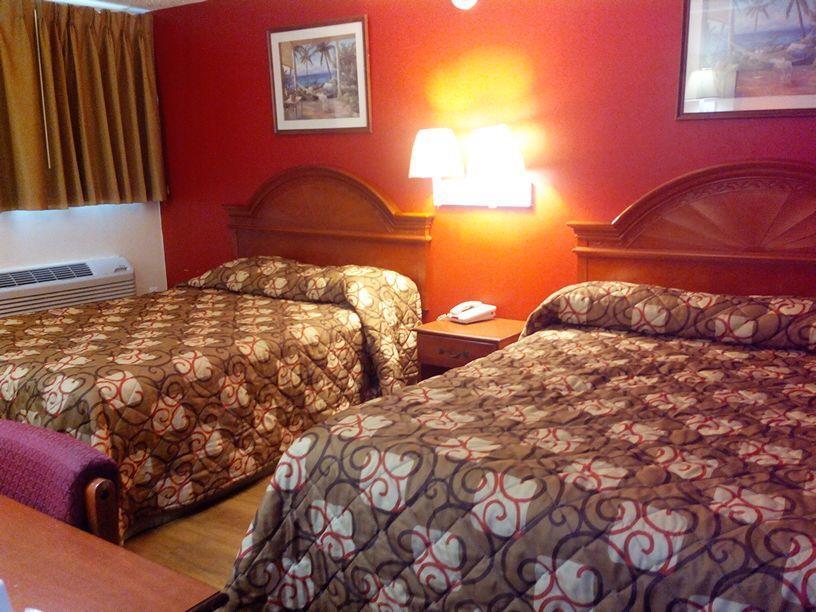 Econo Lodge Fort Lee Exterior photo